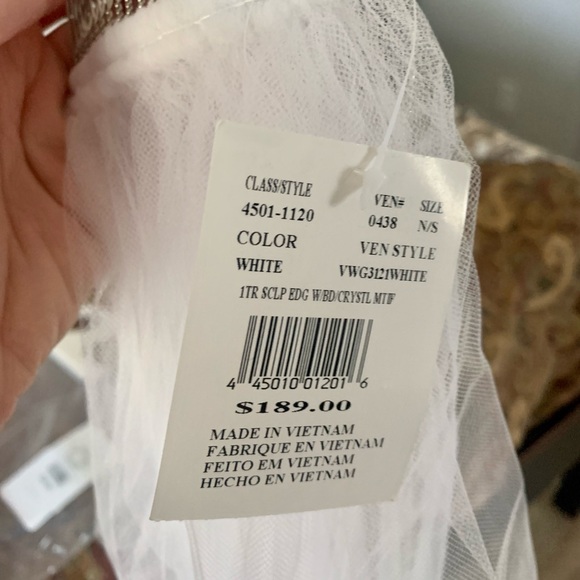 NWT Fingertip Veil - Picture 2 of 5